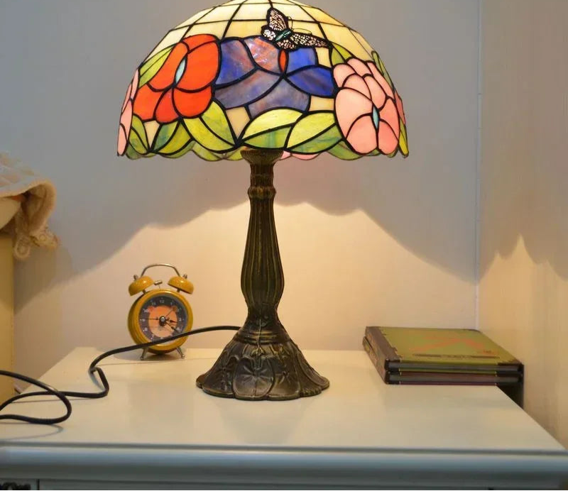 Retro Shell Table Lamp