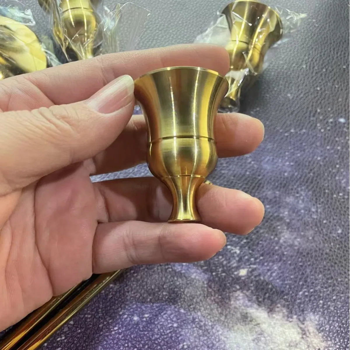 European-Style Minimalist Metal Candlestick Holders