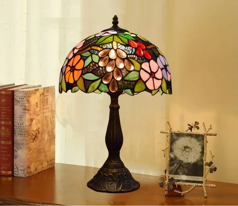 Retro Shell Table Lamp