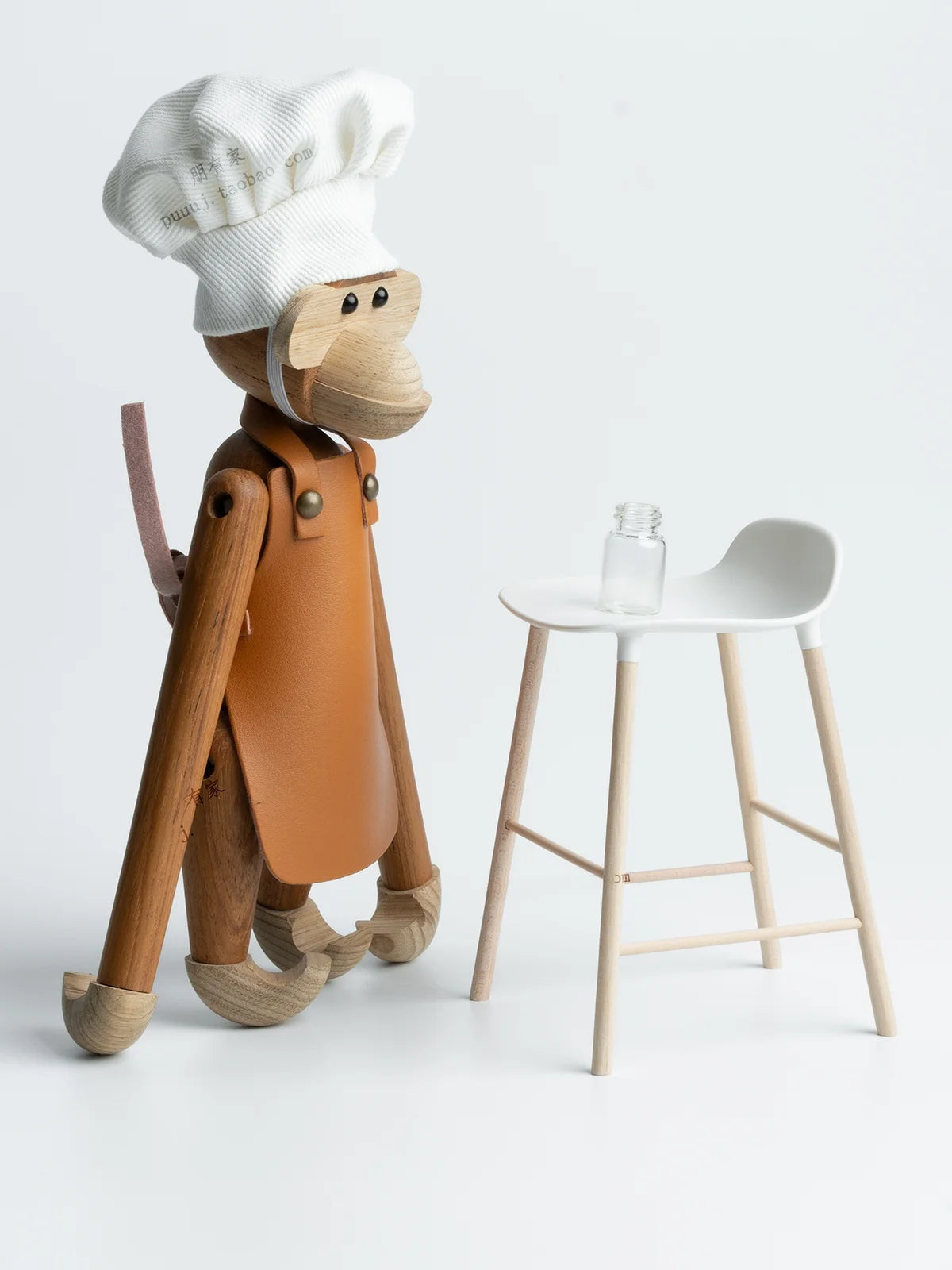 Miniature Decorative Chair for Dollhouses and Scene Styling