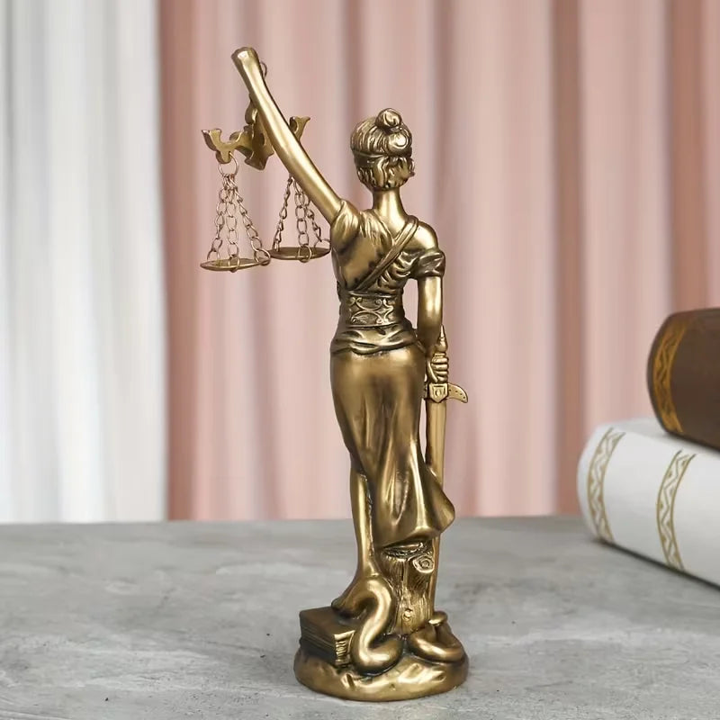 Retro Round-Bottom Desk Decor-Justice Goddess Resin Statue