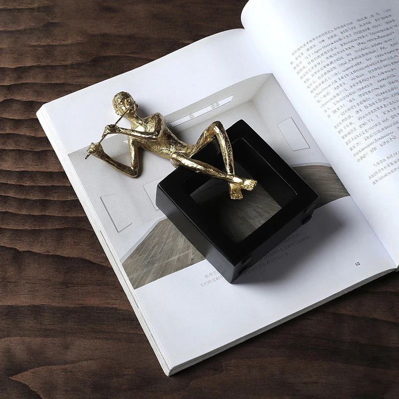 Musician Resin Figurine Statue for Desk and Room Décor