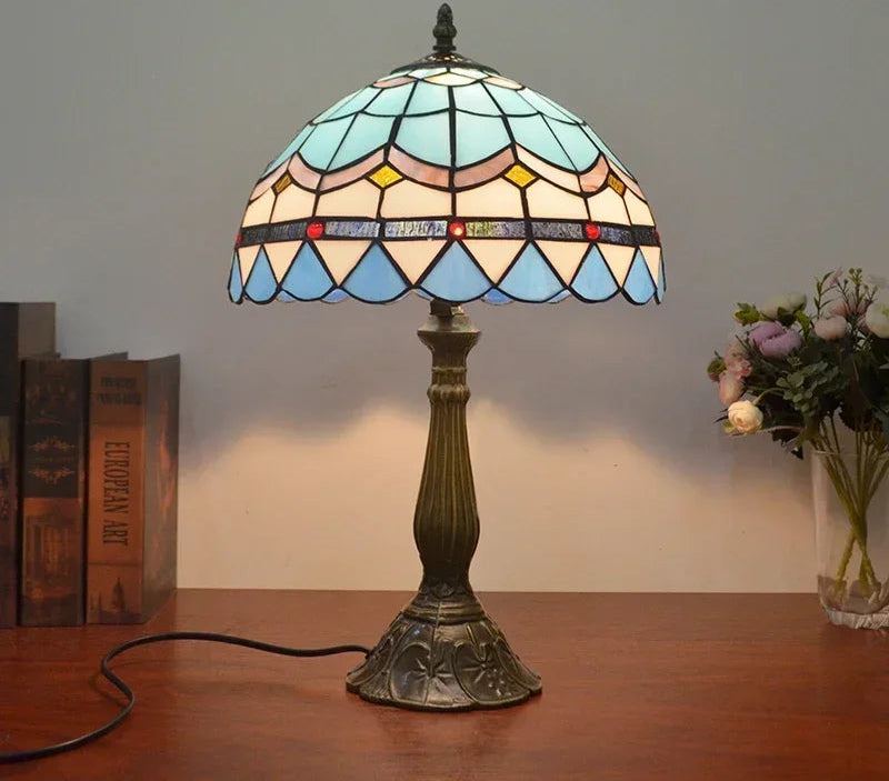 Retro Shell Table Lamp
