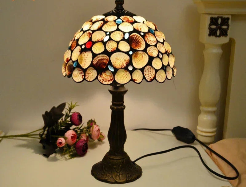 Retro Shell Table Lamp