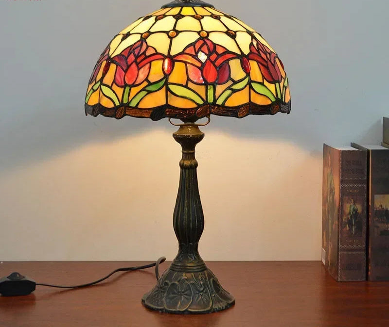 Retro Shell Table Lamp
