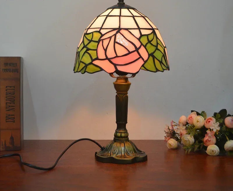 Retro Shell Table Lamp