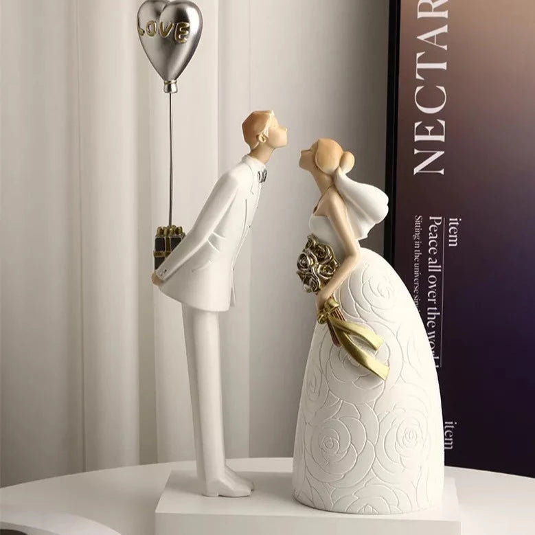 Wedding Gift Statue