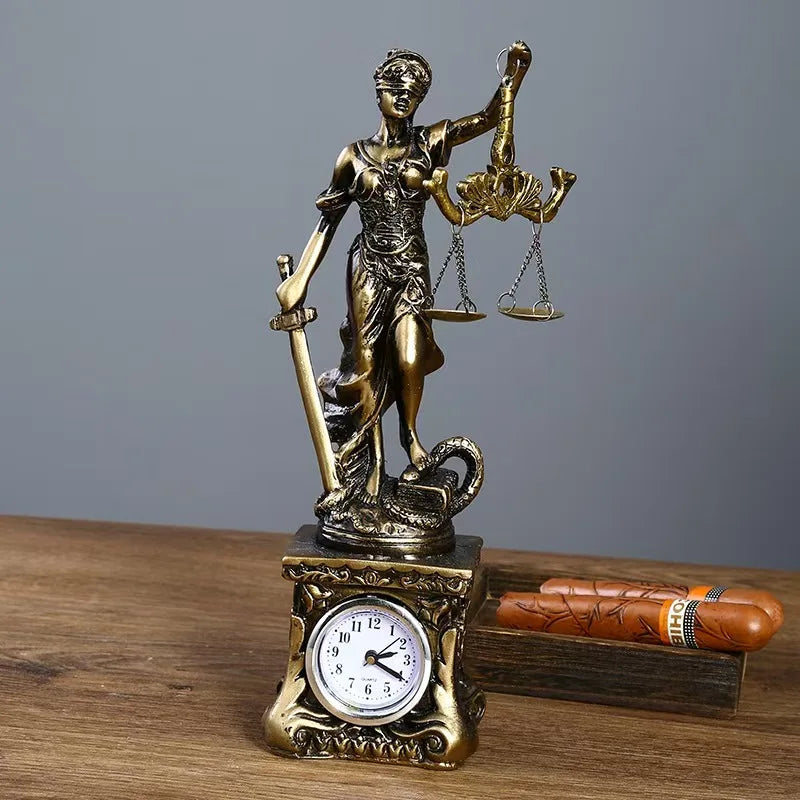 Retro Round-Bottom Desk Decor-Justice Goddess Resin Statue