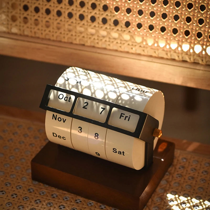 The Perpetual Wheeling Desk Calendar