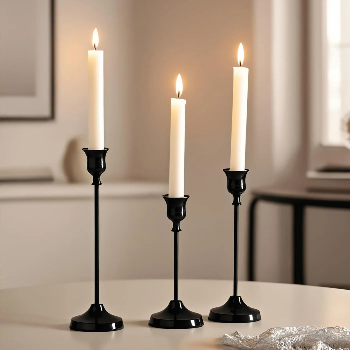European-Style Minimalist Metal Candlestick Holders