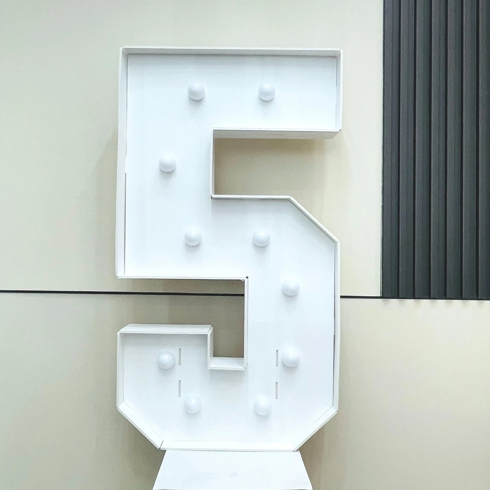 LED Light-Up Marquee Number Board
