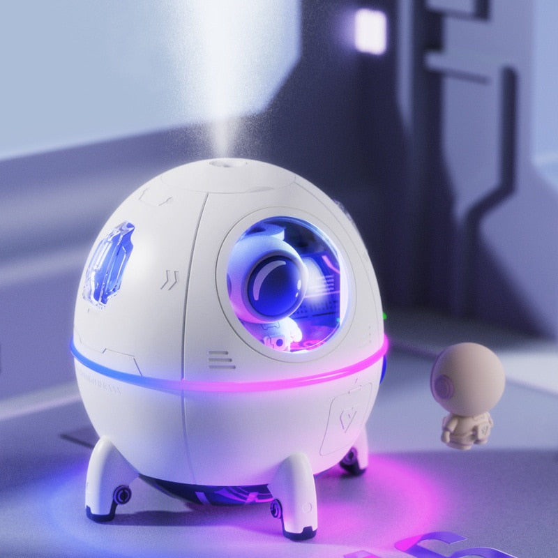 Small Cool Astronaut Mist Humidifier