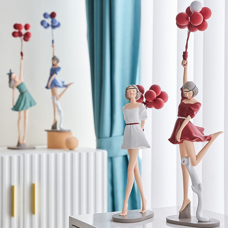 Bubble Girl with Ballrooms Figurines
