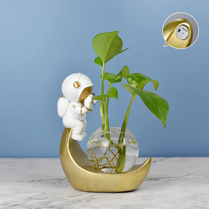 Astronaut Indoor Plant Pot